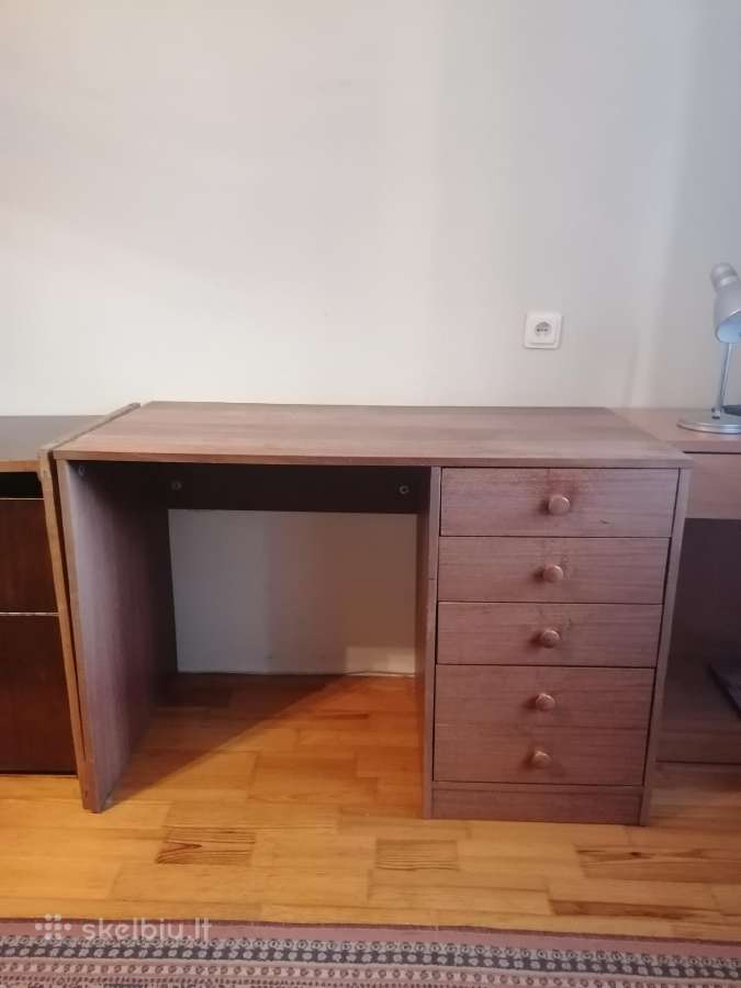 Atiduodu kampinę sofą, rašomąjį stalą - nuotraukos Nr. 4