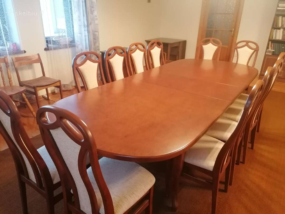 Didelis valgomojo/svetainės stalas su 12 kėdžių - nuotraukos Nr. 2