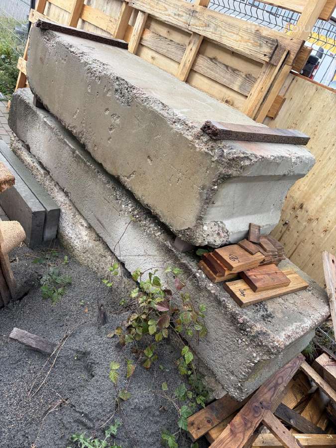Dovanoju betoninius šulinio dangčius su anga - nuotraukos Nr. 3