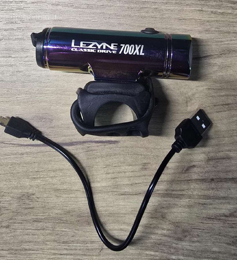 Lezyne Classic Drive 700xl dviračio žibintas - nuotraukos Nr. 2
