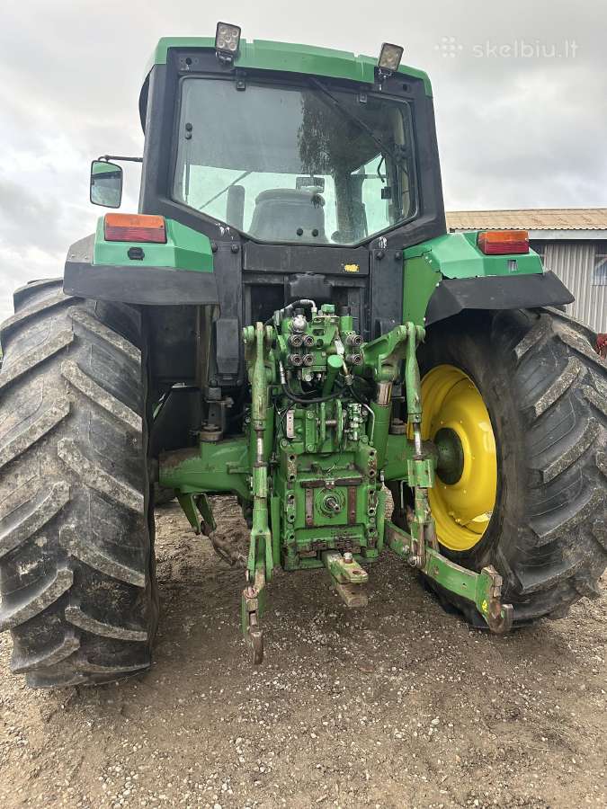 Traktorius john deere 6810 su krautuvu - nuotraukos Nr. 8