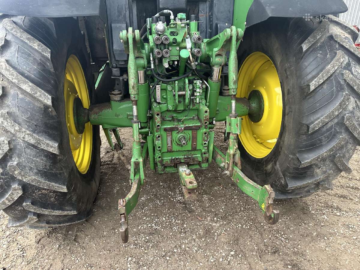 Traktorius john deere 6810 su krautuvu - nuotraukos Nr. 9