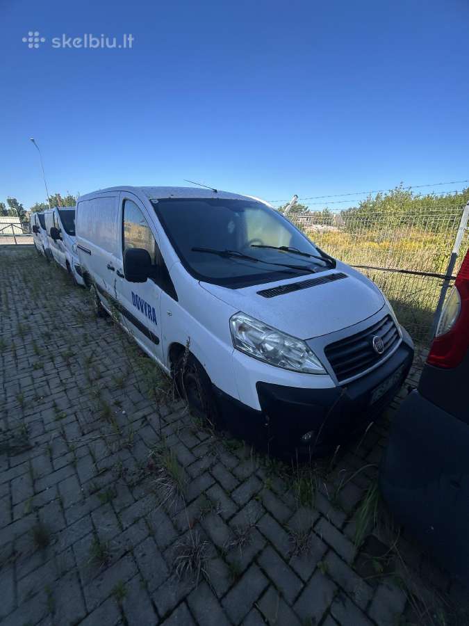 Bankrutuojanti įmonė parduoda 7 automobilius - nuotraukos Nr. 14