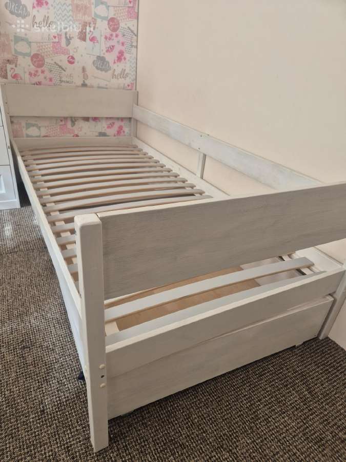 Parduodama vaikiška medinė lova su čiužiniu - nuotraukos Nr. 3