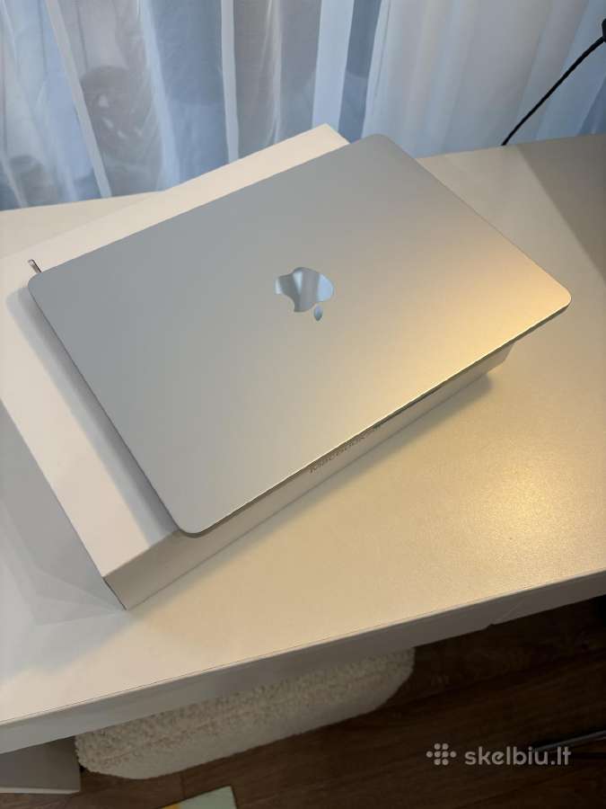 13-inch MacBook Air with Apple M3 chip - nuotraukos Nr. 2