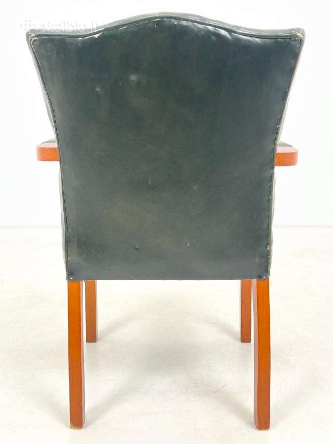 Chesterfield riešutmedžio krėslas - nuotraukos Nr. 9