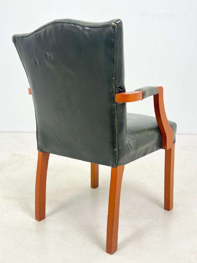 Chesterfield riešutmedžio krėslas - nuotraukos Nr. 11