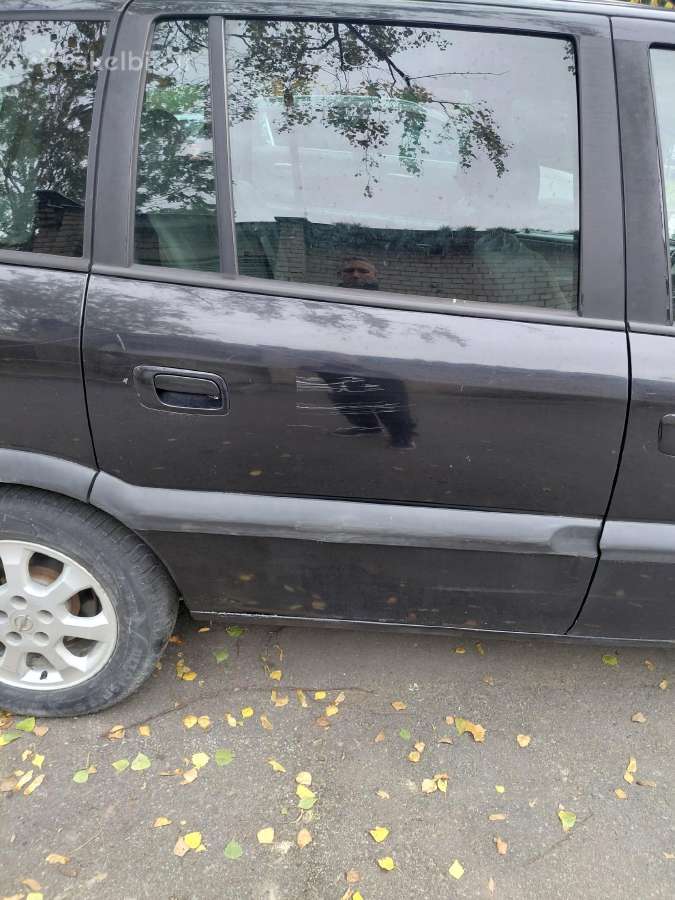Opel Zafira - nuotraukos Nr. 4