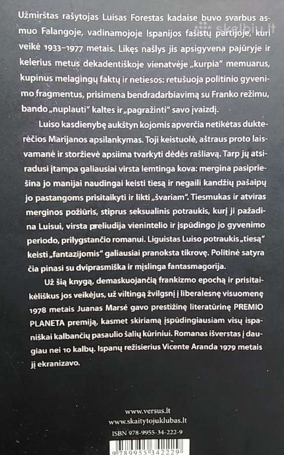 Mergina aukso kelnaitėmis - nuotraukos Nr. 4
