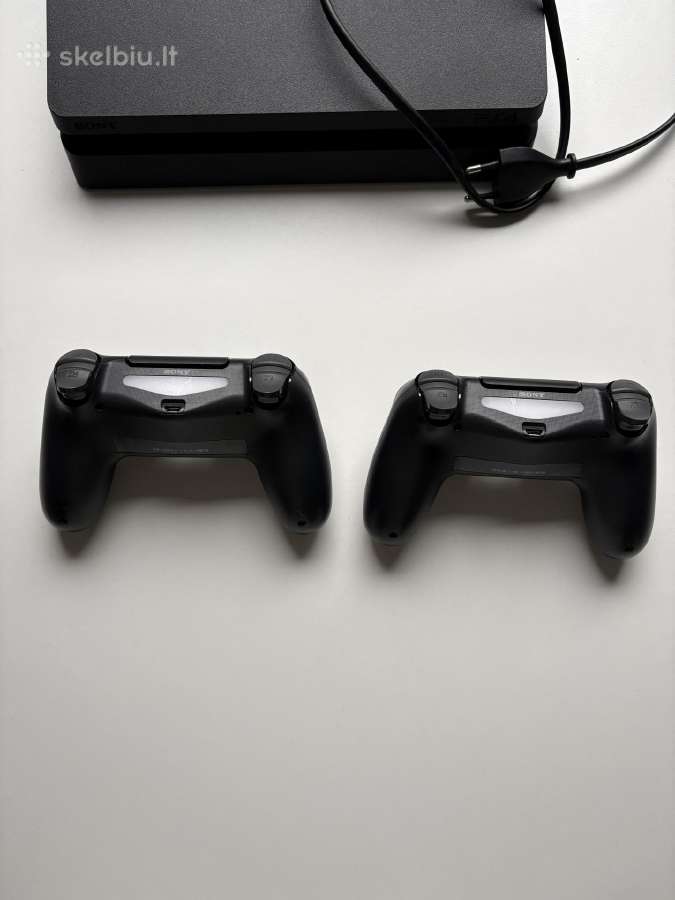 Playstation 4 Slim + 2 pulteliai + Wrc 7 - nuotraukos Nr. 5