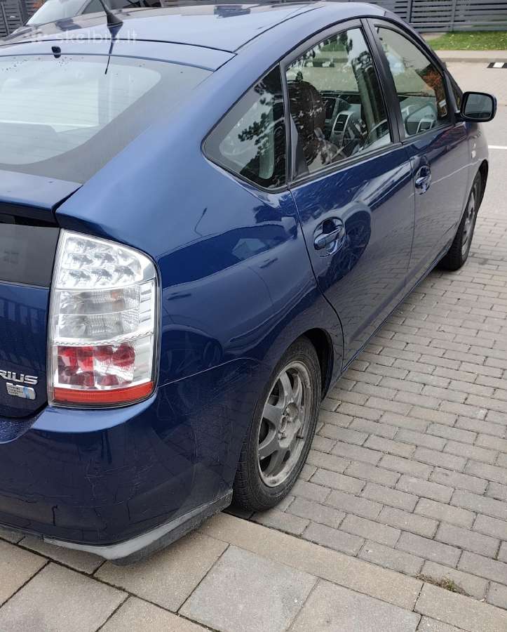 Toyota Prius ll nuoma laisvi 2 automobiliai - nuotraukos Nr. 14