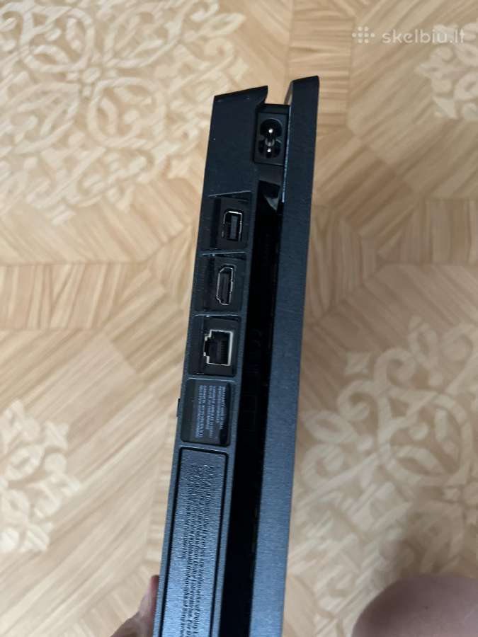 Ps4 slim 2 pulteliai ir 7 žaidimai - nuotraukos Nr. 4