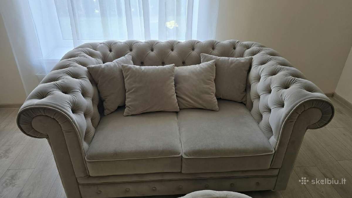 Chesterfield stiliaus sofų komplektas su staliuku - nuotraukos Nr. 2