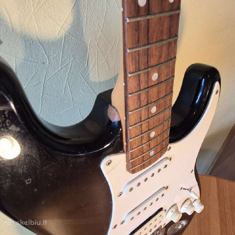 Elektrinė gitara Squier by Fender Stratocaster Hss - nuotraukos Nr. 2