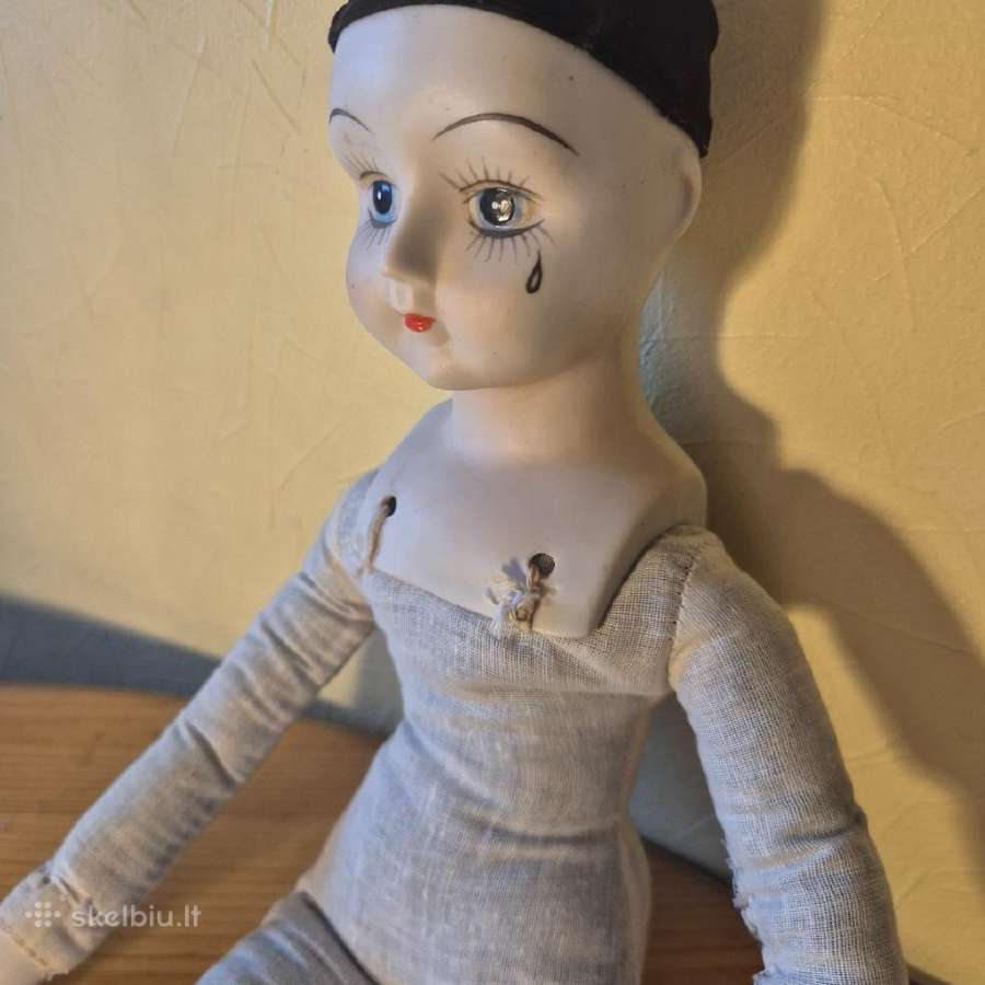 Vintažinė porcelianinė lėlė Pierrot (Pjero / Liūdn - nuotraukos Nr. 6