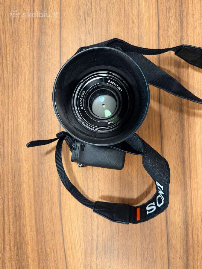 Sony A6400 fotoaparatas su priedais - nuotraukos Nr. 2