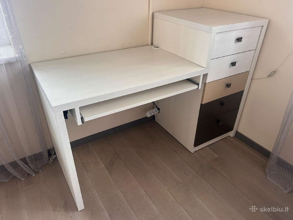 Rašomas stalas - nuotraukos Nr. 4