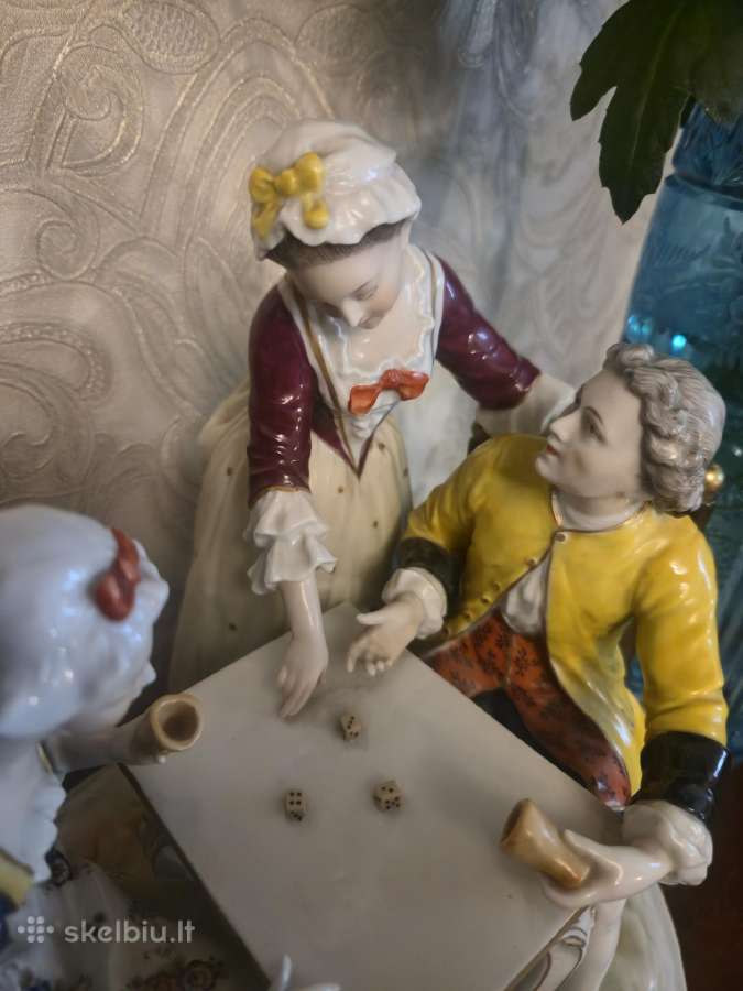 Parduodu Kapodemonte porcelianu statulele - nuotraukos Nr. 2