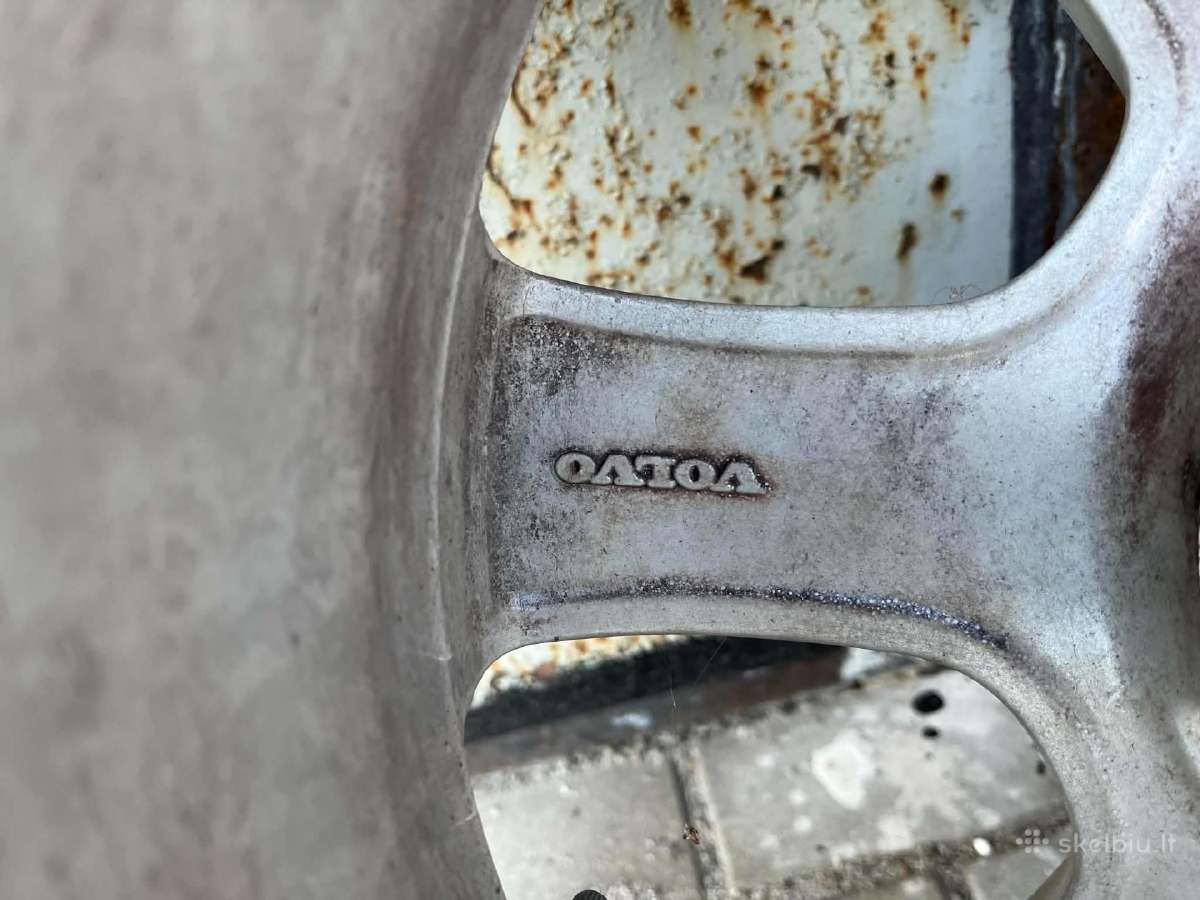 Volvo XC60 R17 ratlankiai su žieminėmis padangomis - nuotraukos Nr. 5