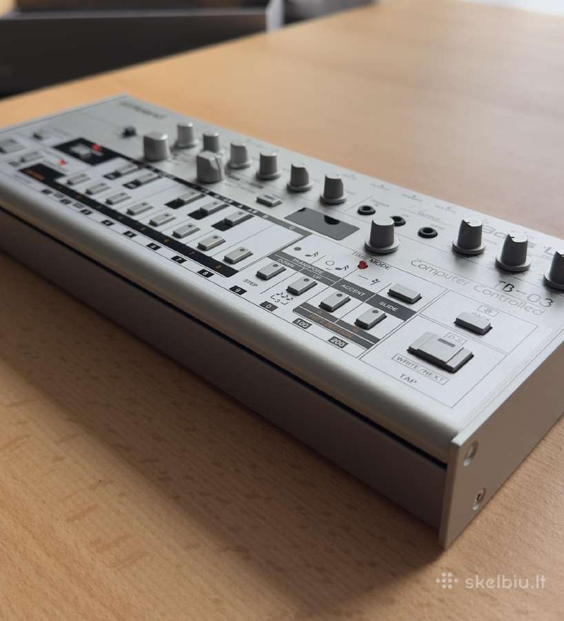 Roland TB-03 - nuotraukos Nr. 2