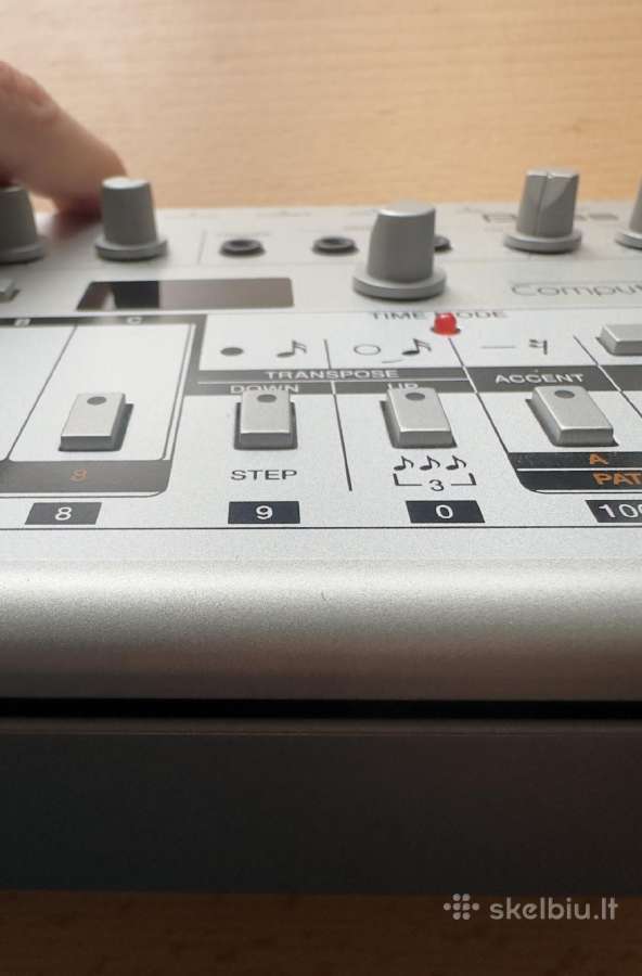 Roland TB-03 - nuotraukos Nr. 5