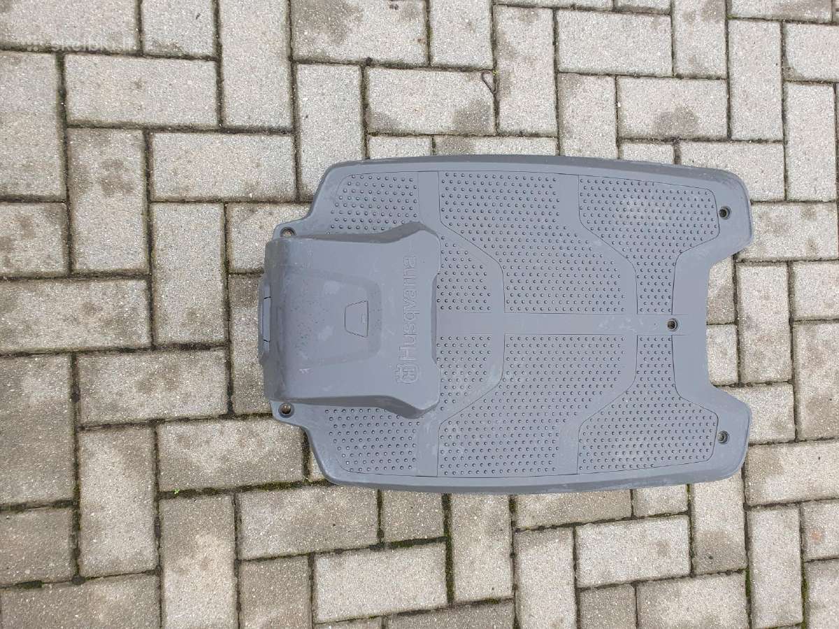 Husqvarna vejos roboto įkrovimo stotelė - nuotraukos Nr. 6