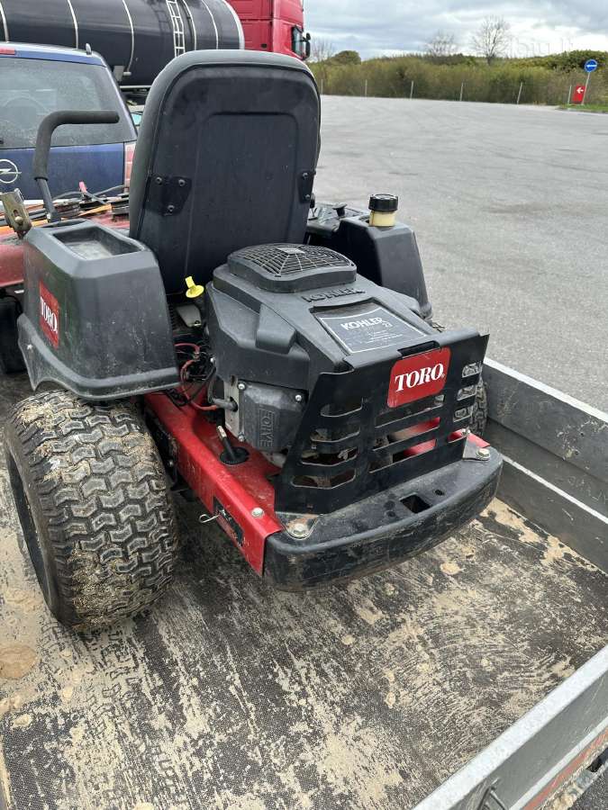 Toro Z5020 nulinio apsisukimo traktoriukas - nuotraukos Nr. 2