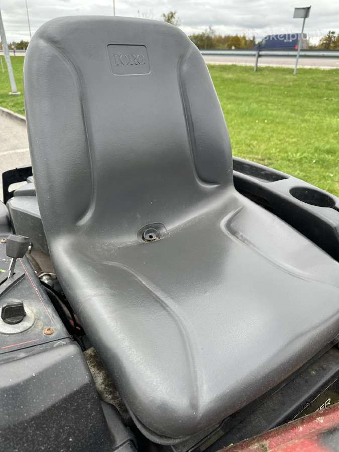 Toro Z5020 nulinio apsisukimo traktoriukas - nuotraukos Nr. 8