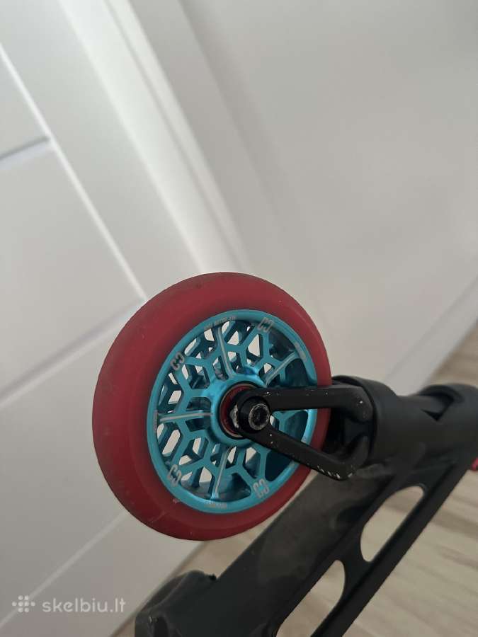 Core park pro kneepadai ir custom paspirtukas - nuotraukos Nr. 4
