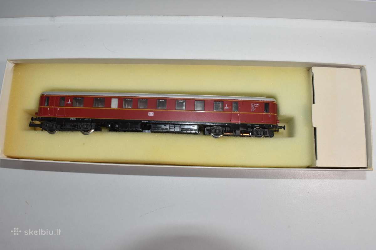 Piko dyzelinis keleivinis lokomotyvas Br 185 - nuotraukos Nr. 9