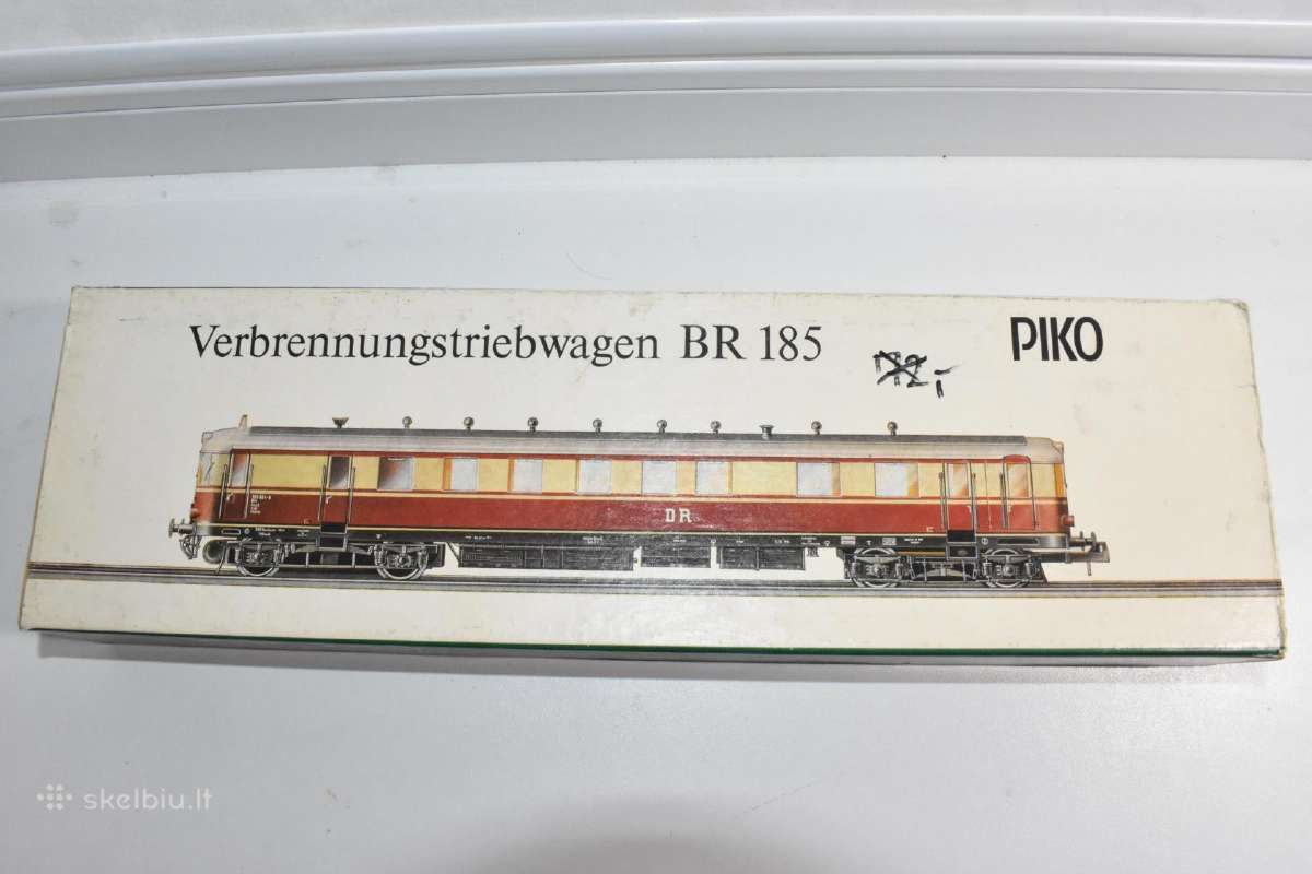 Piko dyzelinis keleivinis lokomotyvas Br 185 - nuotraukos Nr. 10