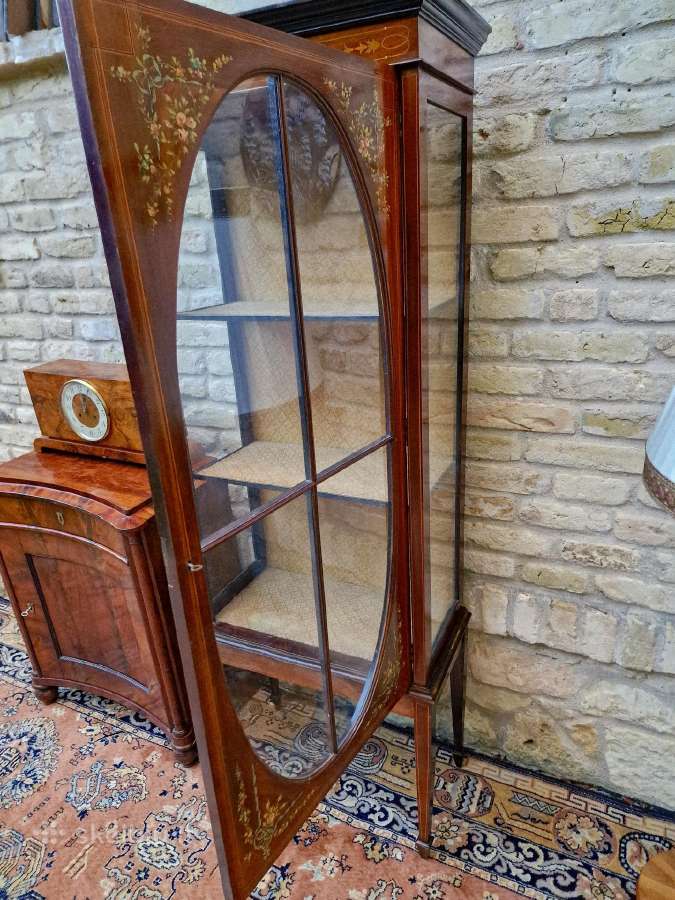 Vintažinė raudonmedžio indauja/vitrina - nuotraukos Nr. 11