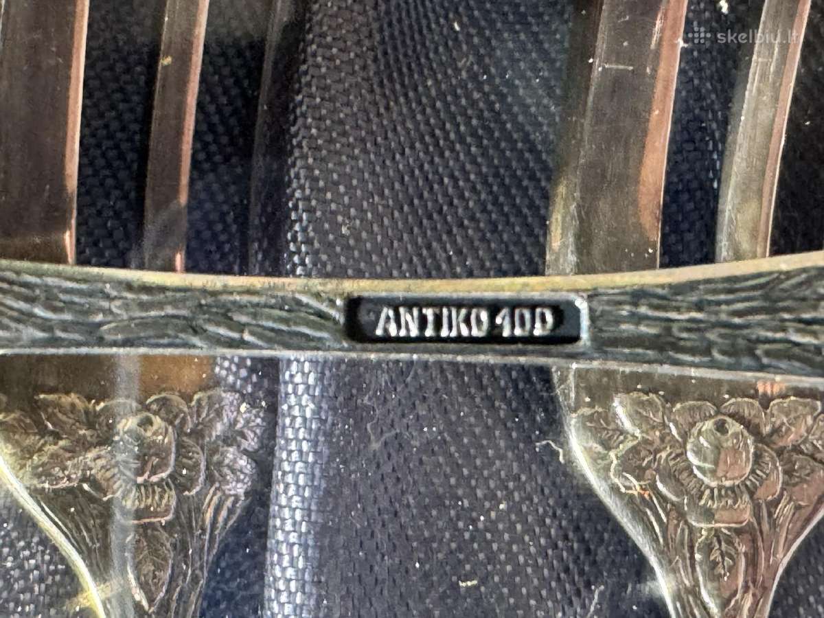 Sidabruoti antikvariniai įrankiai. - nuotraukos Nr. 2