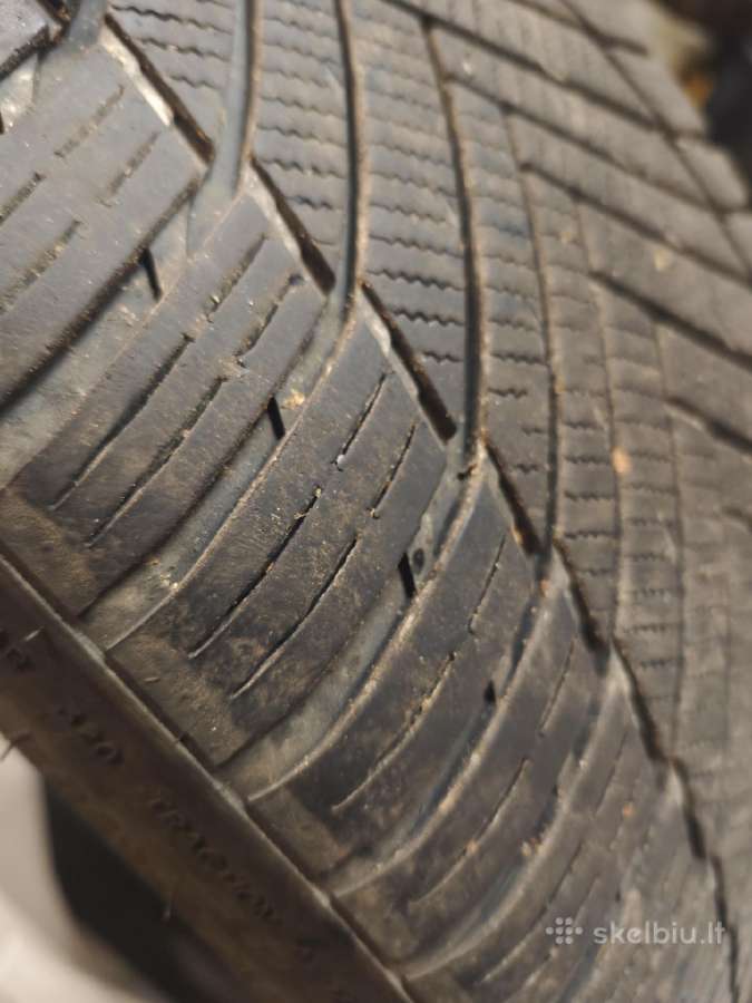 Padangos 245 40 R19 demisezoninės 2 vnt. 60€ - nuotraukos Nr. 4