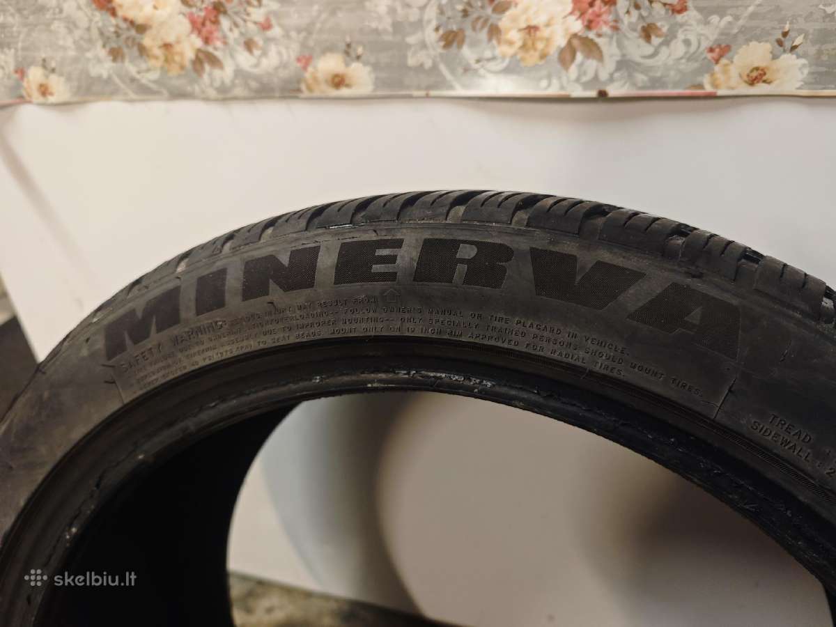 Padangos 245 40 R19 demisezoninės 2 vnt. 60€ - nuotraukos Nr. 2