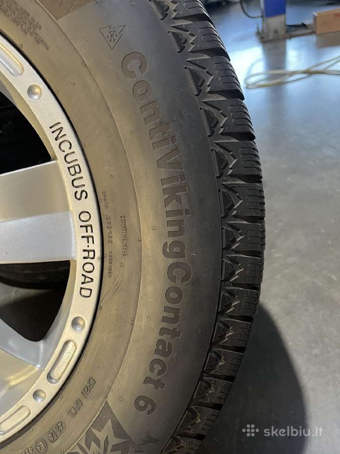 Toyota Hilux ratai su padangomis - nuotraukos Nr. 3