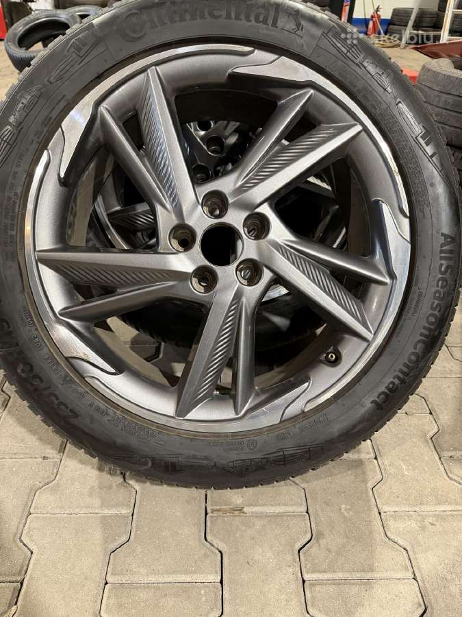 235/50 R19 Continental Žieminės - nuotraukos Nr. 9