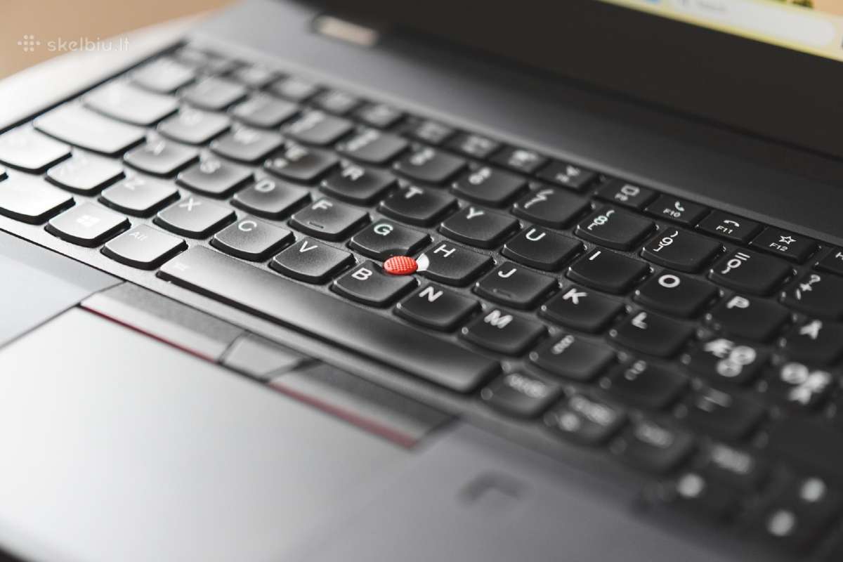 Lenovo Thinkpad P15s Gen 1 i7 16 GB RAM - nuotraukos Nr. 4
