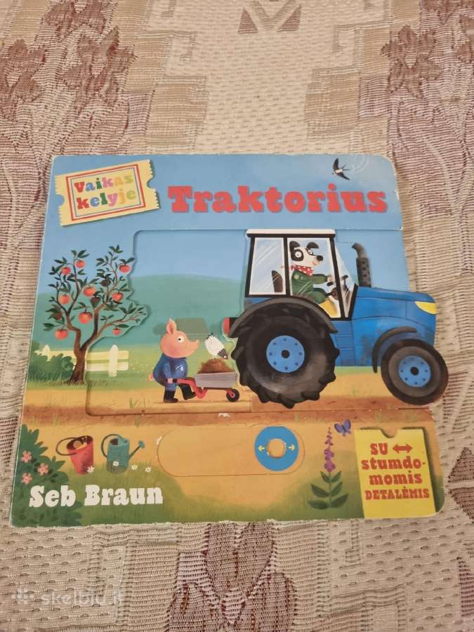 Vaikas kelyje, Traktorius - nuotraukos Nr. 2