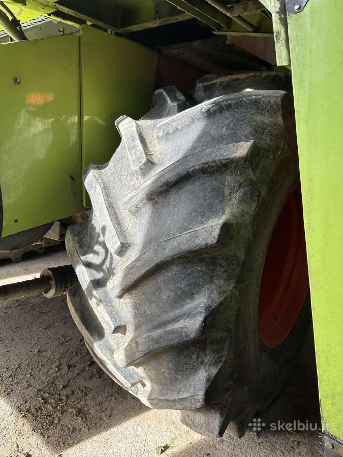 Kombainas Claas Lexion 440 - nuotraukos Nr. 2