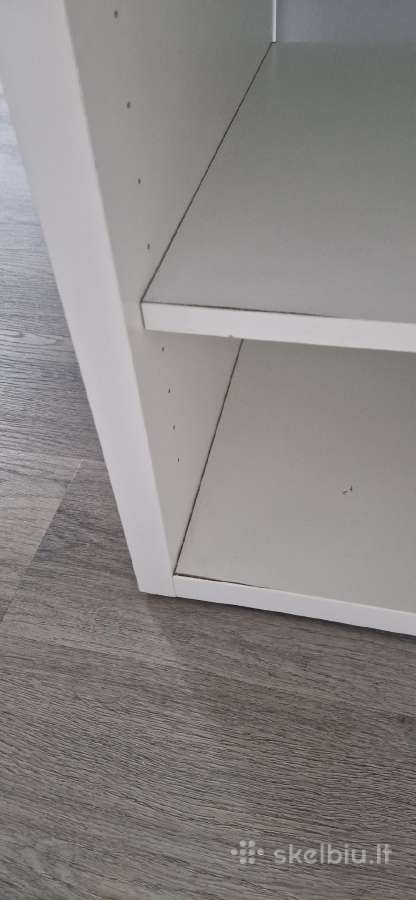 Atiduodu Ikea Micke rašomąjį stalą - nuotraukos Nr. 3