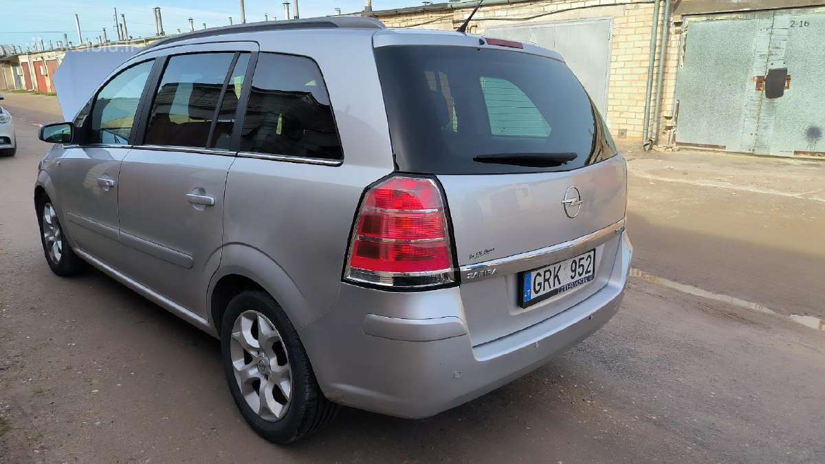 Parduodu Opel Zafira - nuotraukos Nr. 2