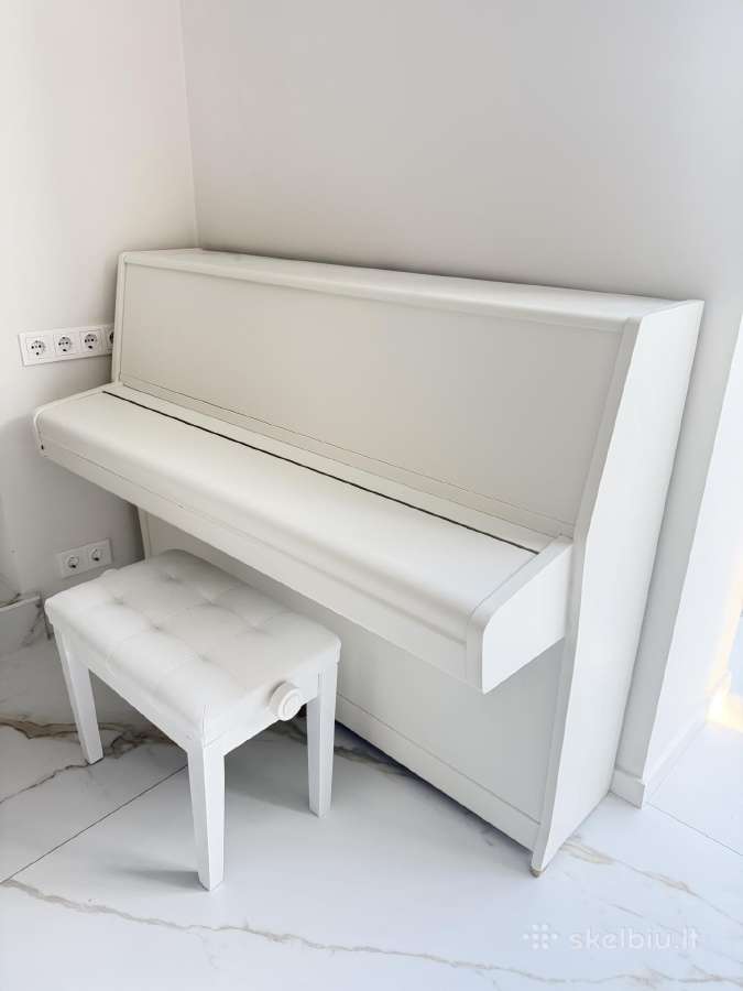Baltas pianinas - nuotraukos Nr. 2