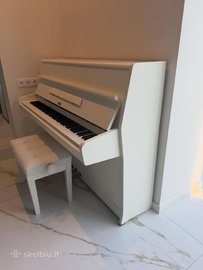 Baltas pianinas - nuotraukos Nr. 4