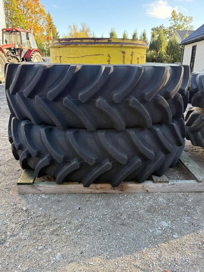 520/85r46-42 420/85r34-30 traktoriaus dubliai - nuotraukos Nr. 2