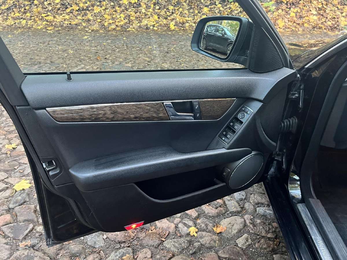 Mercedes Benz C230 Elegance - nuotraukos Nr. 13