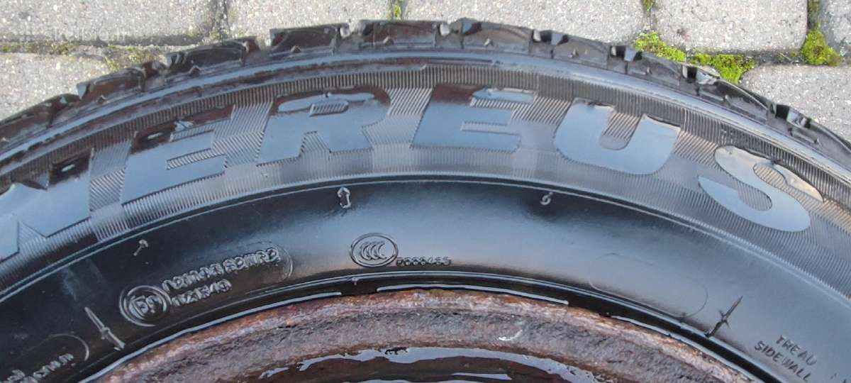 Žieminės padangos 195/65 R15 su ratlankiais - nuotraukos Nr. 7