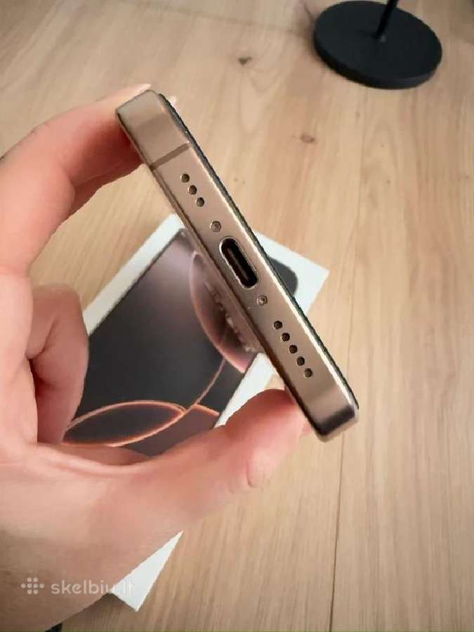 Apple iPhone 16 Pro 512 GB - Desert Titanium - nuotraukos Nr. 5
