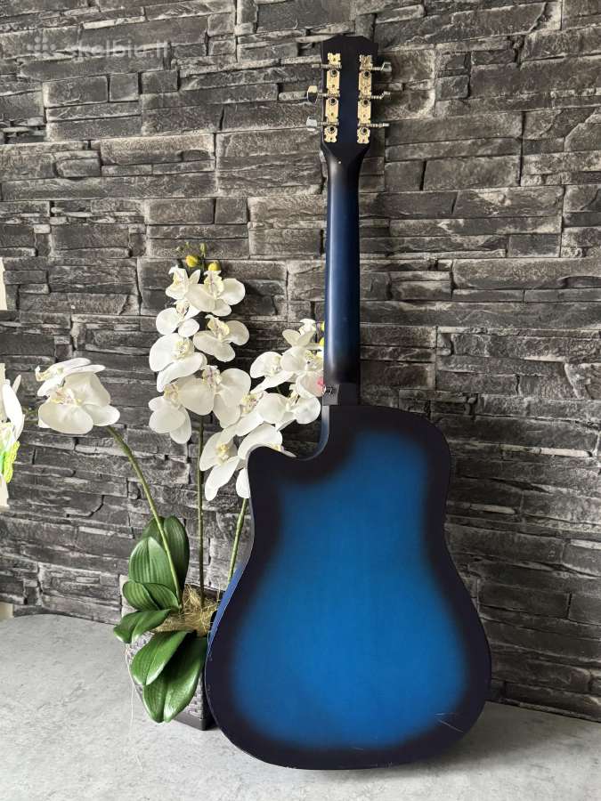 Akustinė mėlyna gitara - nuotraukos Nr. 2