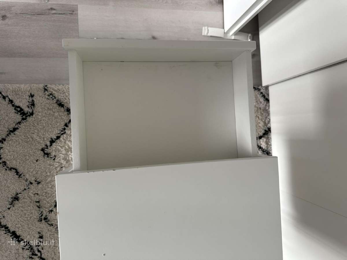 Vikhammer naktinis staliukas iš Ikea - nuotraukos Nr. 3